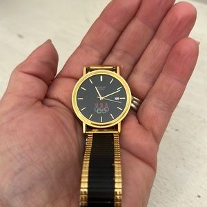 Pulsar Quartz Olympics USA Watch black face gold tone Works